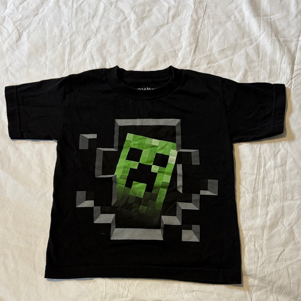 Boys MineCraft T-shirt Size 4
